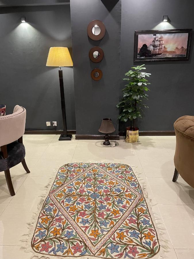 Freddy'S Luxury Family Apartments Islamabad Esterno foto
