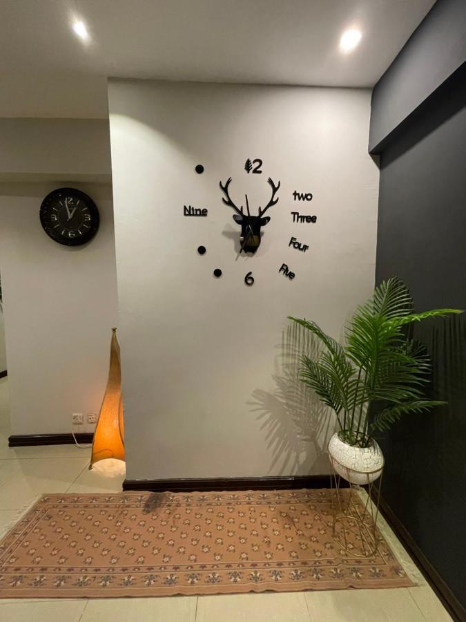 Freddy'S Luxury Family Apartments Islamabad Esterno foto