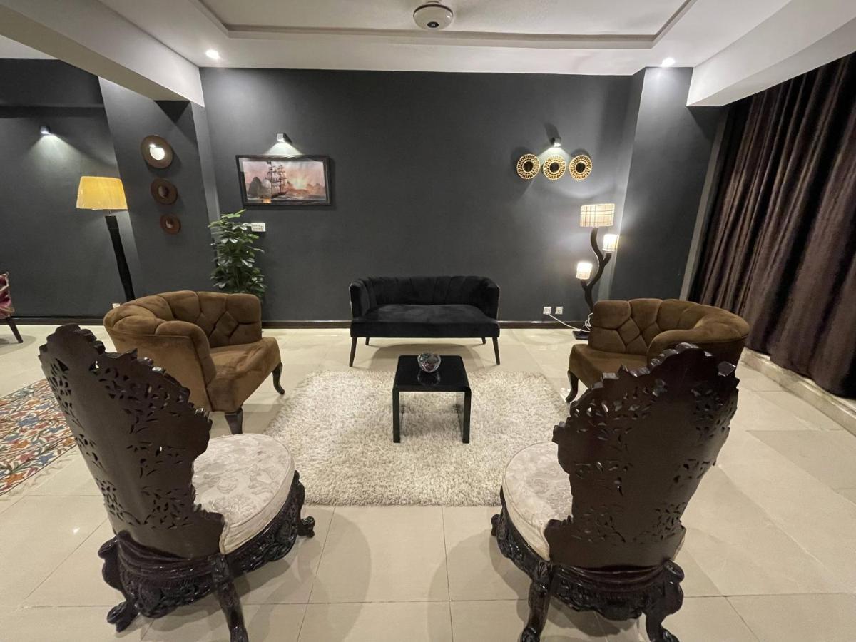 Freddy'S Luxury Family Apartments Islamabad Esterno foto